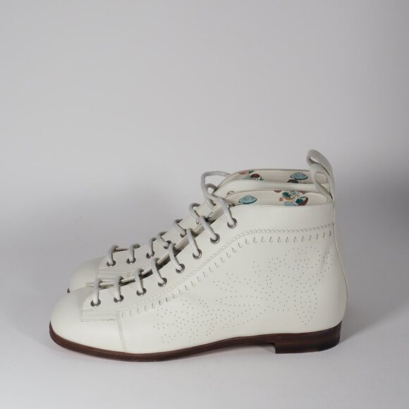 Special Edition White Gucci Brogue Jakarta Ankle Boot with Perforated Details - Picture 4 of 8